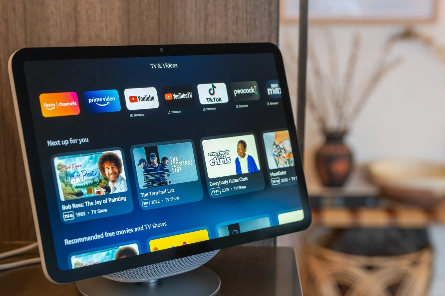 Az Apple Home Hub már októberben bemutatkozhat; a J490 dolgozói otthonokban tesztel