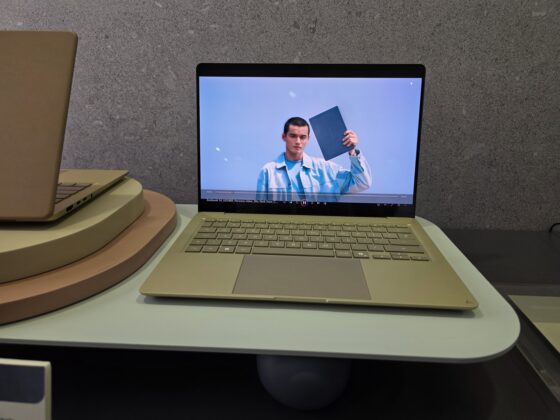 ASUS Zenbook 14 UX3480 az IFA 2026-on: strapabíróbb fedél, 1,1 kilogrammos kivitelben