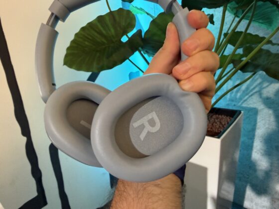 A REDMI Headphones Neo 72 órás üzemidőt és USB-C-s Hi-Res hangot ígér, a Buds 8 50 dB-es ANC-t kapott