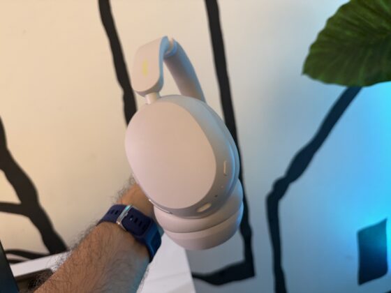 A REDMI Headphones Neo 72 órás üzemidőt és USB-C-s Hi-Res hangot ígér, a Buds 8 50 dB-es ANC-t kapott