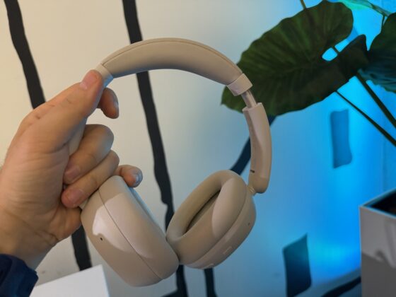 A REDMI Headphones Neo 72 órás üzemidőt és USB-C-s Hi-Res hangot ígér, a Buds 8 50 dB-es ANC-t kapott