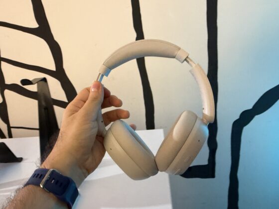 A REDMI Headphones Neo 72 órás üzemidőt és USB-C-s Hi-Res hangot ígér, a Buds 8 50 dB-es ANC-t kapott