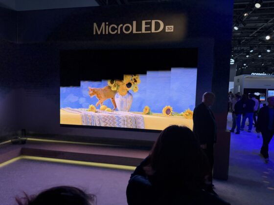 A Hisense UR8S és UR9S tévéiben külön vezérlik a vörös, zöld és kék MiniLED-háttérfényt