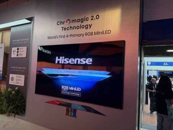 A Hisense UR8S és UR9S tévéiben külön vezérlik a vörös, zöld és kék MiniLED-háttérfényt
