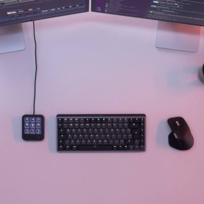 Bemutatkozott a Logitech MX Keypad, az AI-alapú fejlesztéshez készült programozható vezérlő