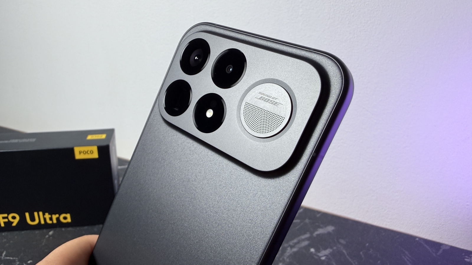 POCO F9 Ultra első benyomások: 185 Hz-es kijelző, Bose mélynyomó és 8050 mAh-s akkumulátor