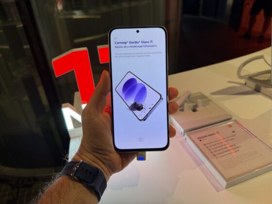 A Xiaomi majdnem 7 hüvelykesre növelte a REDMI Note 17-et: 6,99 hüvelykes kijelző és 7700 mAh-s akkumulátor
