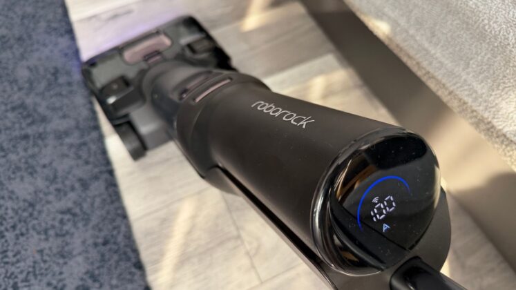 Roborock F25 Ultra teszt: forró vizes és gőzös takarítás egy nagy teljesítményű állóporszívóban