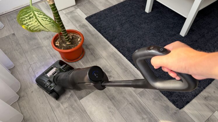 Roborock F25 Ultra teszt: forró vizes és gőzös takarítás egy nagy teljesítményű állóporszívóban