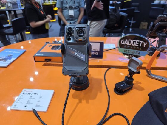 Telefon és akciókamera egyben: ilyen a RugOne Xsnap 7 Pro