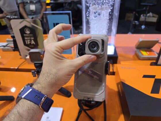 Telefon és akciókamera egyben: ilyen a RugOne Xsnap 7 Pro
