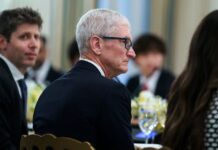 Sam Altman továbbra is „óriási Apple-rajongó”, miközben perben állnak