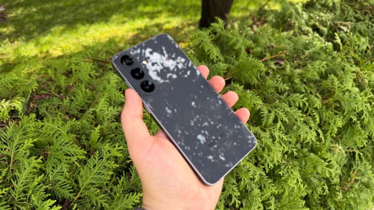 Hét évre tervezhető a Samsung Galaxy S26 FE? A szoftvertámogatás és a cserélhető akkumulátor mellette szól