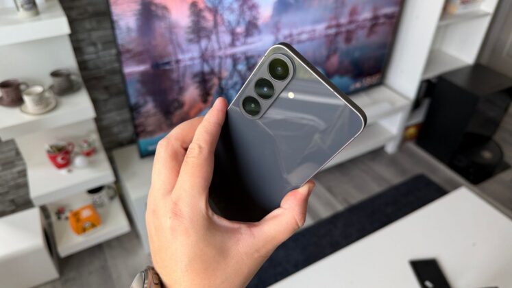 Hét évre tervezhető a Samsung Galaxy S26 FE? A szoftvertámogatás és a cserélhető akkumulátor mellette szól