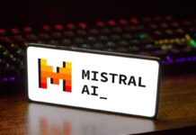 A Samsung 3 milliárd eurós Mistral AI-finanszírozást vezet, MI-vel fejlesztené chipgyártását