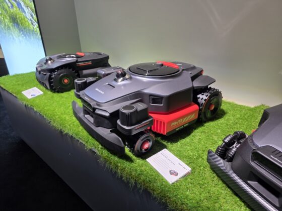 Kart kapott a MOVA robotfűnyírója, a Knot 80 pedig kávét szolgált fel az IFA 2026-on