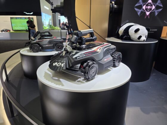 A MOVA már nem csak robotporszívókban gondolkodik: robotkar, fűnyírók és medencetisztítók az IFA 2026-on