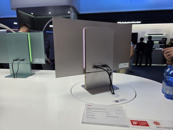 TCL 32X3A OLED+: 4K/240 Hz-es monitor 480 Hz-es Full HD móddal és tükröződéscsökkentéssel