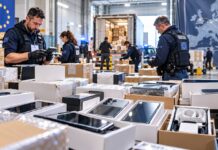 Több mint egymillió használt telefont adhattak el újként az EU-ban