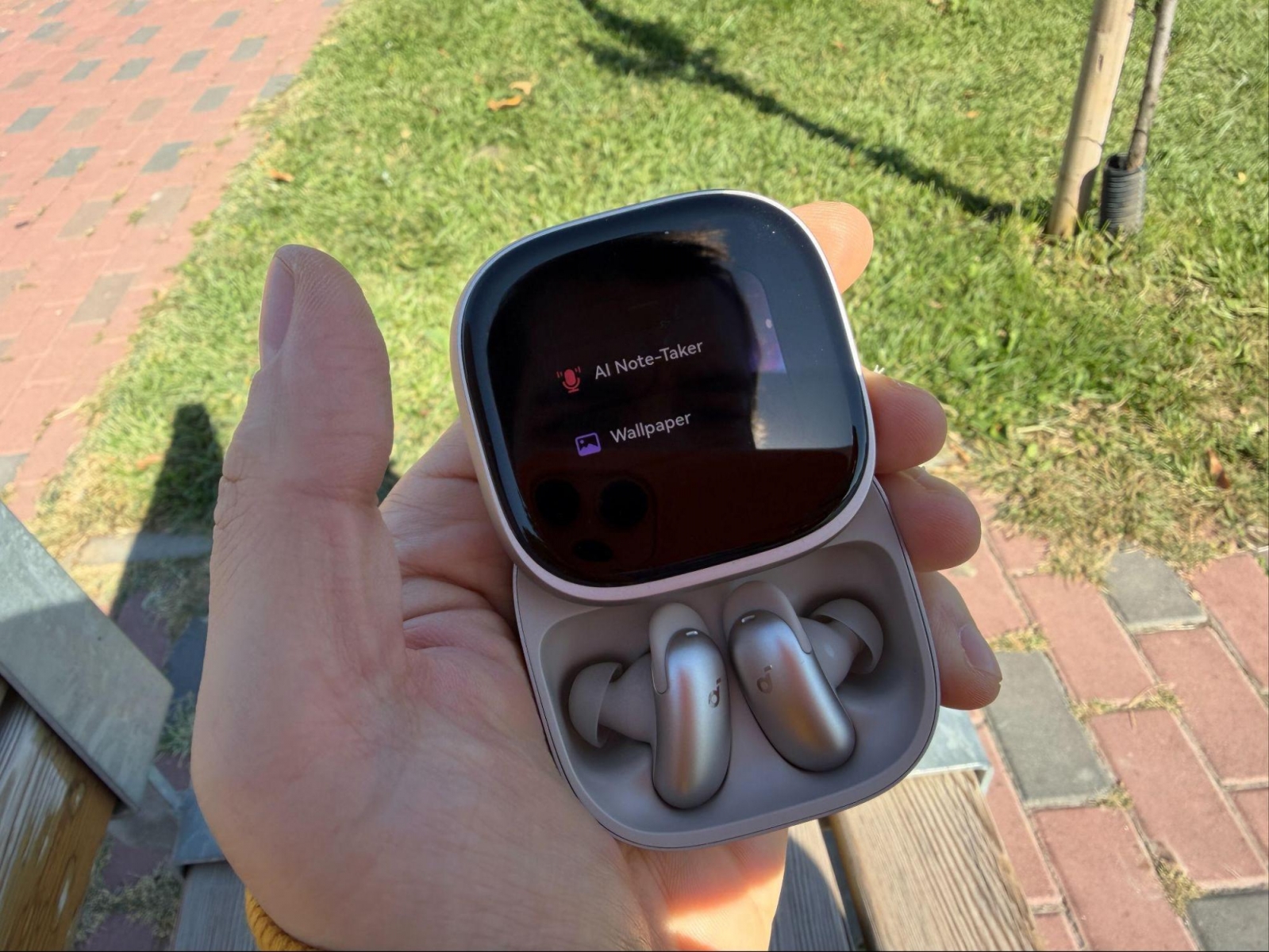 Anker Soundcore Liberty 5 Pro Max: ANC-s fülhallgató AMOLED tok-kijelzővel és AI-jegyzeteléssel 9 Anker Soundcore Liberty 5 Pro Max: ANC-s fülhallgató AMOLED tok-kijelzővel és AI-jegyzeteléssel