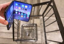 60 méterről ejtették le az iPhone Duót: ezt bírta a hajlítható mobil