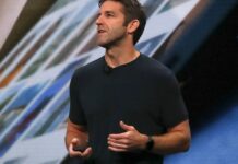 John Ternus szerint memóriaválság sújtja az Apple-t is; szóba került az iPhone Duo és a Gemini-alapú Siri