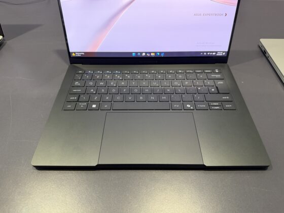 Bemutatkozott az ASUS ExpertBook A7: 10,3 mm-es üzleti laptop 3K OLED kijelzővel