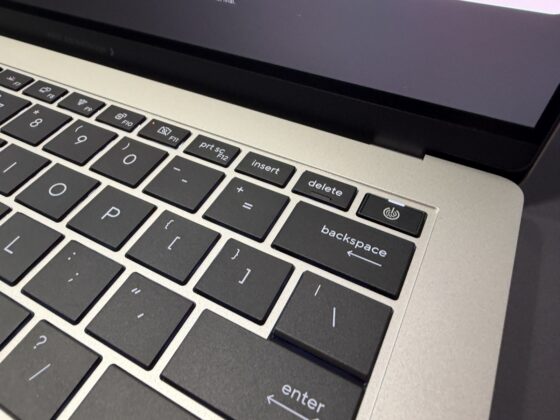 Bemutatkozott az ASUS ExpertBook A7: 10,3 mm-es üzleti laptop 3K OLED kijelzővel