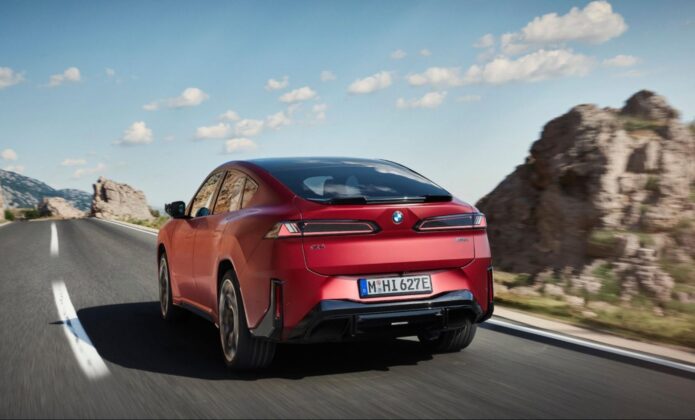 Bemutatkozott a BMW iX4: akár 828 km WLTP-hatótáv, 400 kW-os töltés és 612 lóerő
