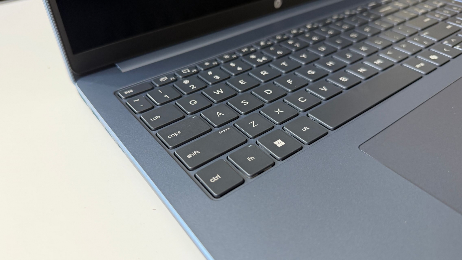 HP OmniBook 3 teszt: 16 hüvelykes társ hibrid munkához, tanuláshoz és multitaskinghoz 43 HP OmniBook 3