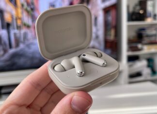 Motorola Moto Buds 2 Ultra: novemberi globális rajt és Bang & Olufsen-hangzás várható