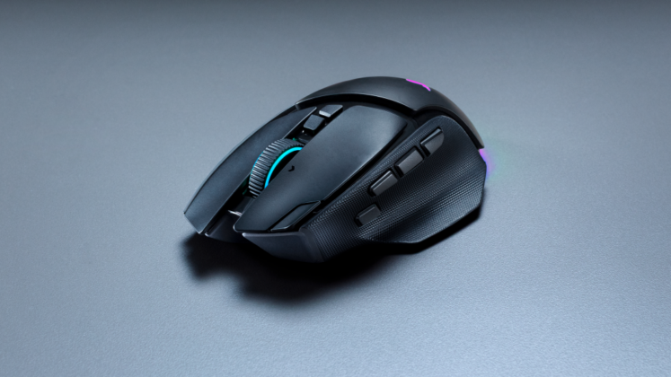 A Razer Basilisk V4 Pro vezeték nélküli töltődokkal már közel 100 ezer forintos egér lehet