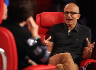 Satya Nadella vészféket kér az AI-ügynökökhöz: minden modellt potenciálisan kompromittáltnak kell tekinteni